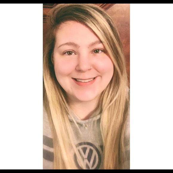 Meet your Posher, Brooke - Picture 4 of 4